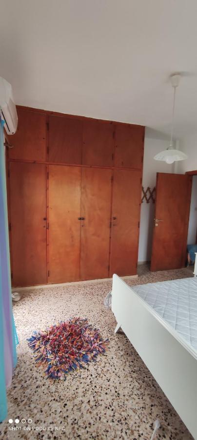 To Spiti Stin Aliki Apartamento Loútsa Exterior foto