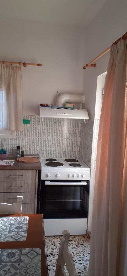To Spiti Stin Aliki Apartamento Loútsa Exterior foto